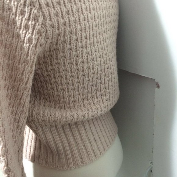 H&M Zipper Up Sweater - Picture 4 of 7